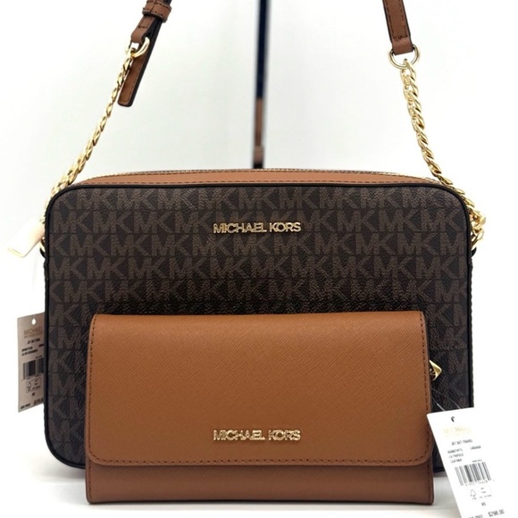 Michael Kors Large EW Crossbody Bag & Trifold Wallet Set - Picture 1 of 11
